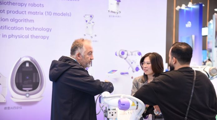 Cina: Fiera di Canton si chiude con numero record di acquirenti esteri (2)