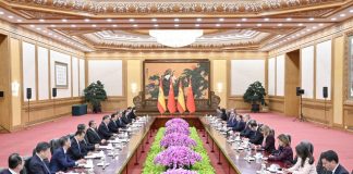 Cina: Xi incontra il Re di Spagna Felipe VI (2)