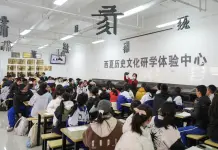 Cina: studenti scoprono storia e patrimonio Tombe Imperiali Xixia a Yinchuan (1)