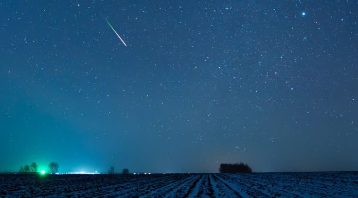 Cina: lo sciame meteorico delle Leonidi illumina il cielo in Heilongjiang (1)