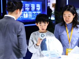 Cina: inaugurata a Pechino Expo internazionale di semiconduttori (1)