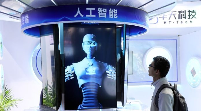 Cina: inaugurata a Pechino Expo internazionale di semiconduttori (3)