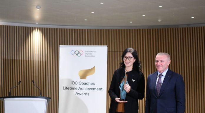 Cina: a Losanna Lang Ping riceve Premio alla carriera per allenatori del Cio (1)