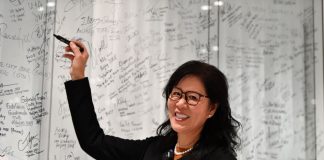 Cina: a Losanna Lang Ping riceve Premio alla carriera per allenatori del Cio (2)