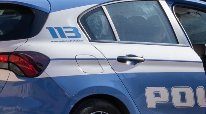 Volante si scontra con un’auto nel napoletano, morto un poliziotto