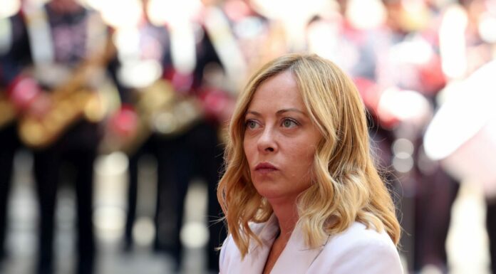 Crollo a Roma, Meloni “Profondo dolore per tragica scomparsa operaio”