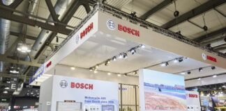 Bosch celebra tre decenni di sicurezza con l’ABS per le moto