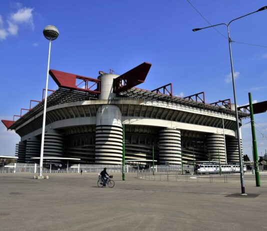 Inchiesta sulla vendita di San Siro, perquisizioni della Guardia di Finanza in Comune a Milano