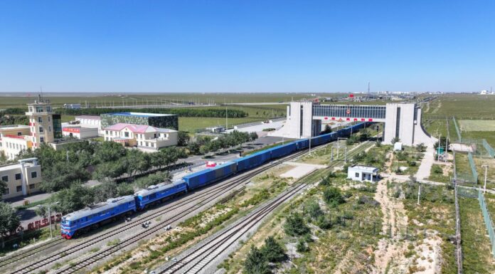 Cina-Europa: interporto Erenhot ha gestito oltre 15mila treni merci in 5 anni