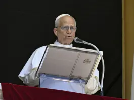 Papa Leone “Troppi civili e bambini uccisi, si cessi il fuoco”. Il Pontefice convoca un Concistoro straordinario