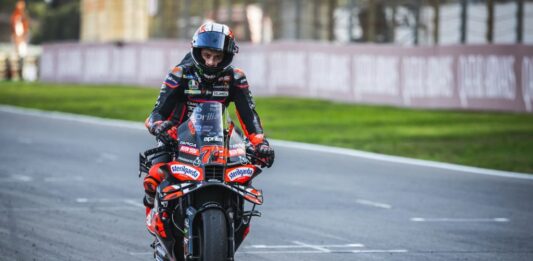 In Portogallo domina Marco Bezzecchi, out Bagnaia