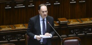 Ciriani “Con la manovra non aiutiamo i milionari, pochi margini per intervenire”