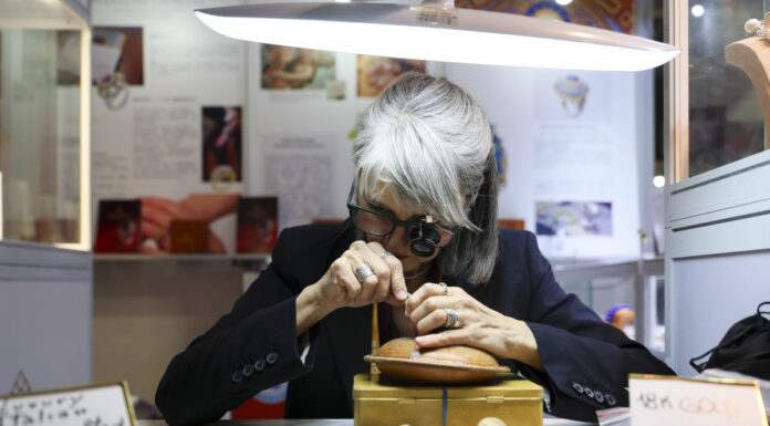 Cina: maison di gioielleria italiana debutta e stringe contatti alla CIIE