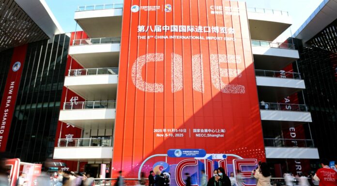 Cina: durante CIIE registrati oltre 83 miliardi di dollari in accordi preliminari