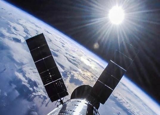 Musk “Costellazioni di satelliti per gestire il riscaldamento terrestre”