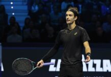 Alle Atp Finals troppo Alcaraz per Musetti, l’azzurro ko ed eliminato