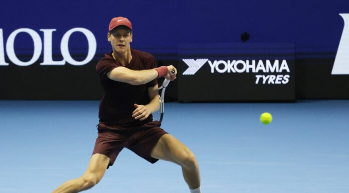 Terza vittoria per Sinner alle Atp Finals, piegato anche Shelton