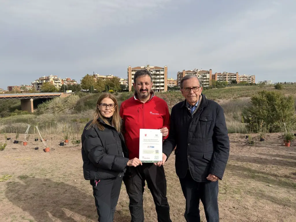 Tim pianta 400 nuovi alberi a Roma per migliorare l’ambiente urbano Tim pianta 400 nuovi alberi a Roma per migliorare l’ambiente urbano