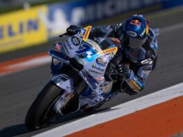 Alex Marquez vince la sprint a Valencia, sul podio Di Giannantonio