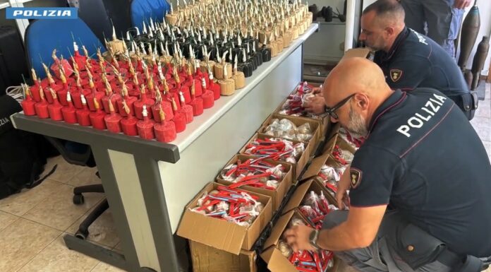 Sequestrati 1500 ordigni esplosivi spediti a Catania tramite corriere