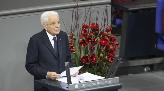 Mattarella “All’orizzonte nuovi Dottor Stranamore che amano la bomba”