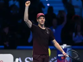 Sinner ancora re dei “Maestri”, Alcaraz ko. Meloni “Orgogliosi di te campione!”