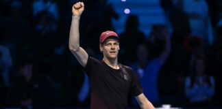 Sinner ancora re dei “Maestri”, Alcaraz ko. Meloni “Orgogliosi di te campione!”