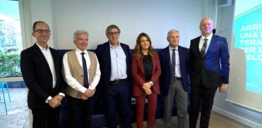 Leucemia Mieloide Acuta, arriva in Italia una nuova opzione terapeutica