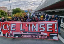 A Genova fabbrica ex Ilva occupata e blocco stradale a oltranza