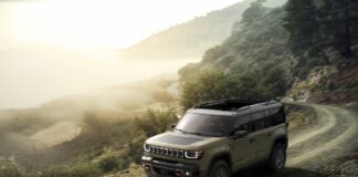 Nuova Jeep Recon 2026, Trail Rated e 100% elettrica