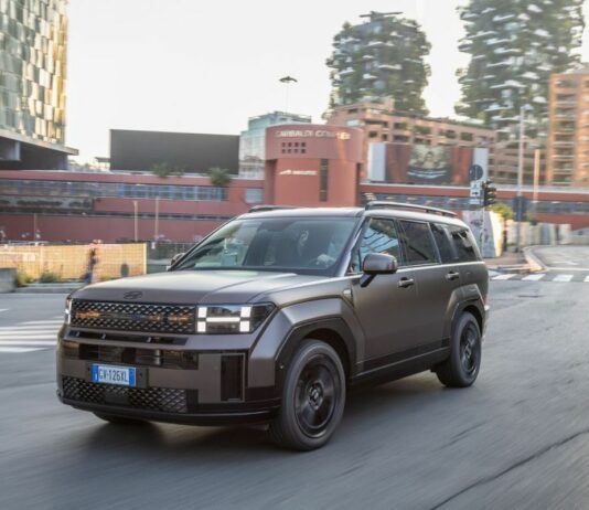 Prestazioni e stile per la Hyundai Santa Fe Plug-in Hybrid MY26