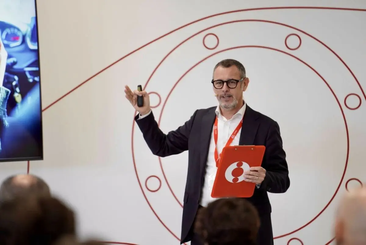 geronimo it plastica-e-fumo-off-limits-in-spiaggia-A5725 010