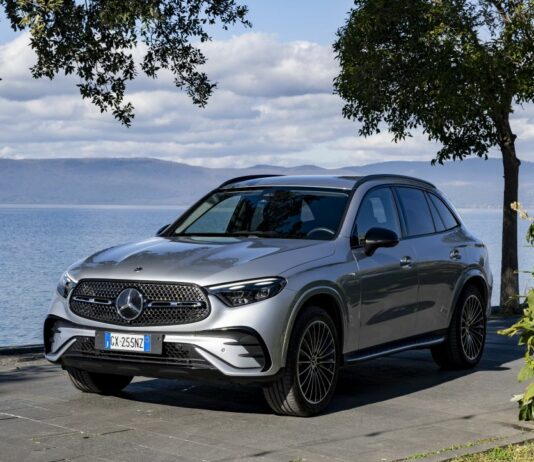 Mercedes-Benz GLC festeggia 100.000 unità vendute in Italia