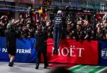A Las Vegas vince Verstappen. Squalificate entrambe le McLaren: si riapre il Mondiale
