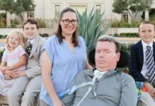 Musk “Neuralink traduce in testo i pensieri dei pazienti con problemi neurologici”