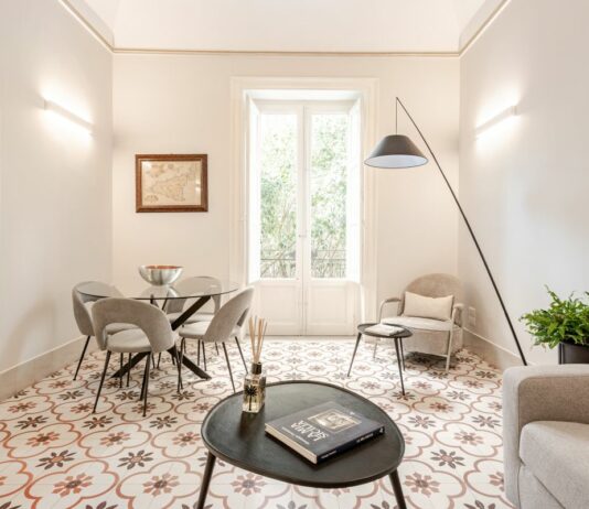 Booking.com: gli italiani scelgono la casa vacanza in soli 10 secondi