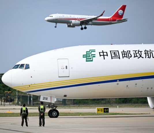 Aviazione in Cina, a ottobre +20% traffico passeggeri e merci internazionali