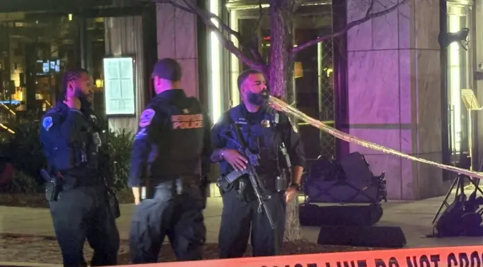 Sparatoria a Washington, Trump “E’ la più grande minaccia alla sicurezza nazionale”