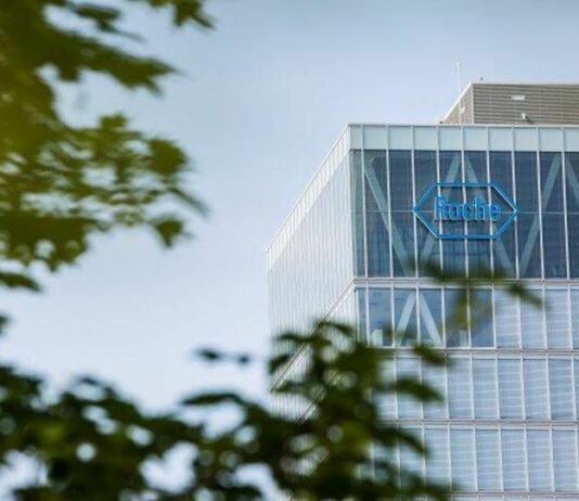 Patologie retiniche, disponibile in Italia la siringa preriempita di faricimab