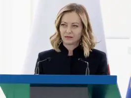 Meloni “Sì al confronto con Schlein e Conte ad Atreju”. La segretaria Pd: “Scappa un’altra volta”, il presidente M5S accetta