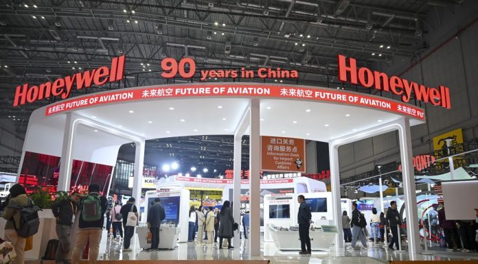 Cina: diverse aziende mantengono piena presenza per otto edizioni CIIE (1)