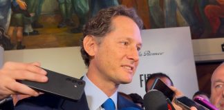 F1, stoccata di Elkann ai piloti Ferrari “Pensino a guidare e parlino meno” / Video