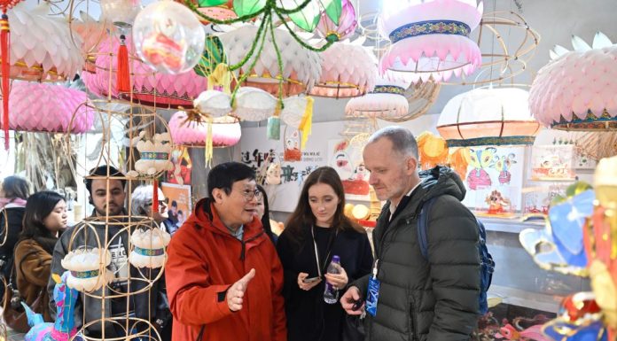 Cina: a Nanchino forum globale che riunisce sindaci da dieci Paesi (1)