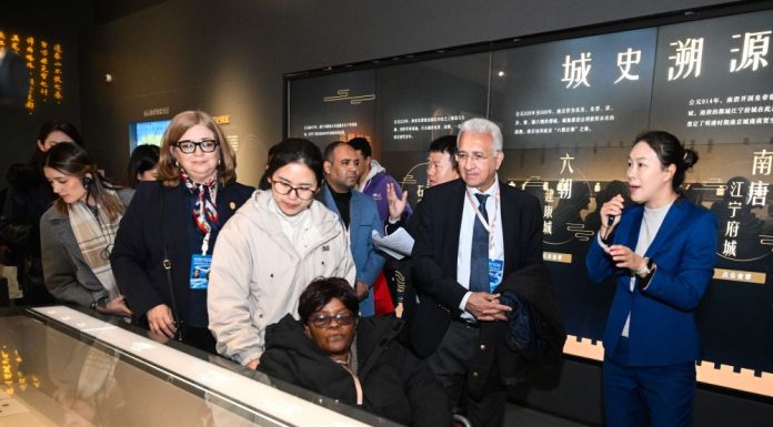 Cina: a Nanchino forum globale che riunisce sindaci da dieci Paesi (2)