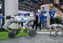 Cina: Wuhan ospita 2025 China 5G + Industrial Internet Conference (2)