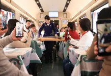 Cina: nell’Heilongjiang inaugurato treno turistico a tema ghiaccio e neve (2)
