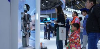 Cina: Light of Internet Expo a Wuzhen, in mostra prodotti IA all’avanguardia (1)