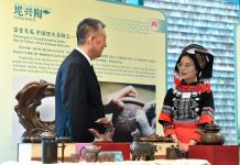 Cina: a Ginevra esibizione di prodotti tipici di Guangxi (2)