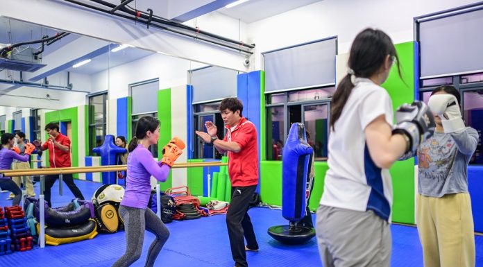 Cina: a Ningbo risorse utilizzate per un progetto di lezioni di scuola serale (1)