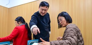 Cina: a Ningbo risorse utilizzate per un progetto di lezioni di scuola serale (3)